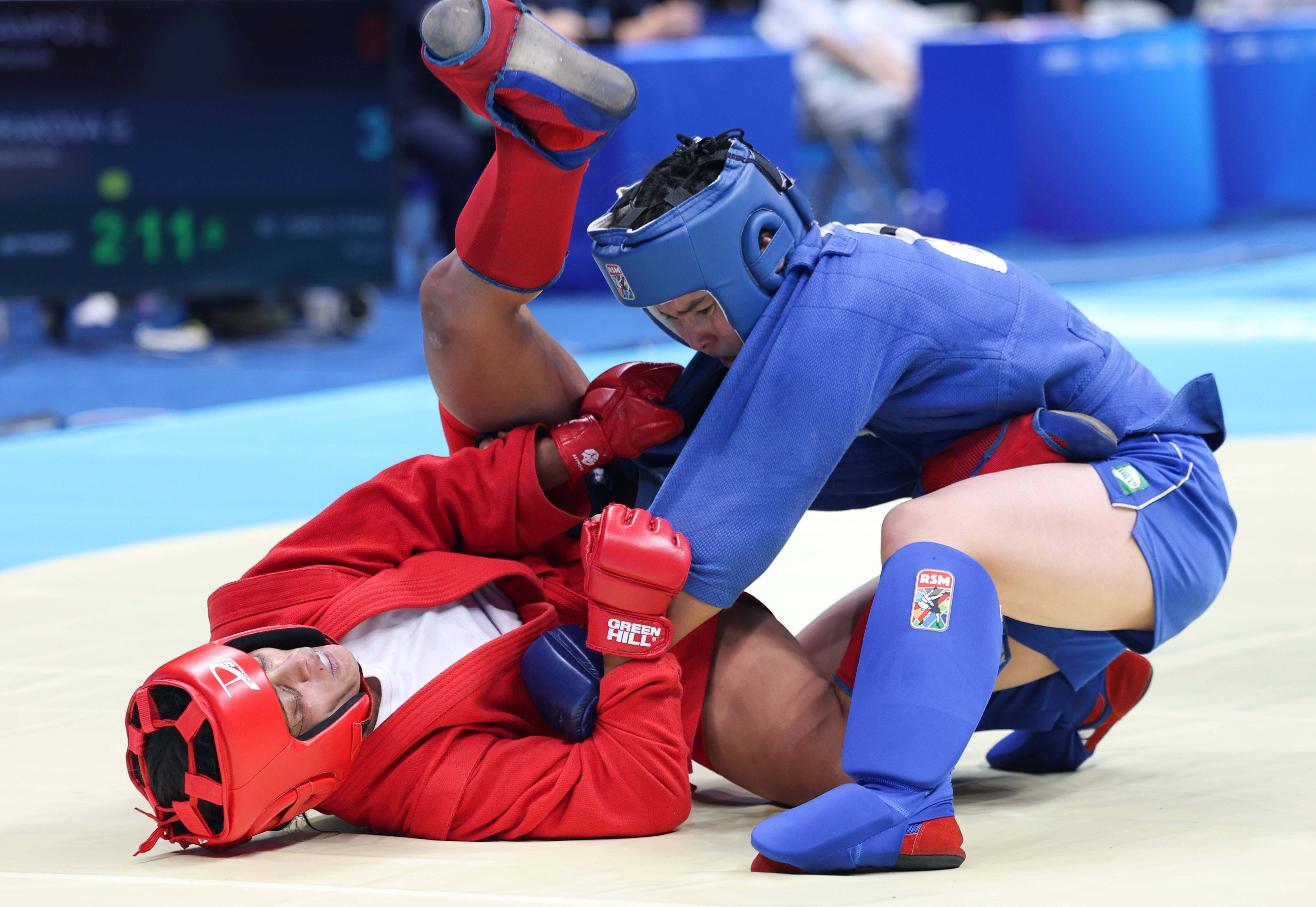 综合格斗赛事市场升温(综合格斗顶级赛事)